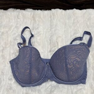 Elegant Lace Underwire Bra in Blue